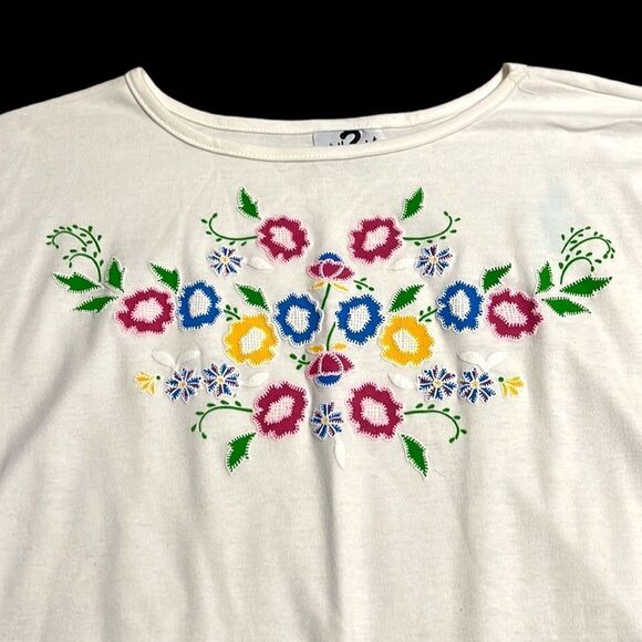 Vintage T-Shirt Woman's Size 2X Why Not? White Floral Textured Colorful USA - Picture 2 of 10